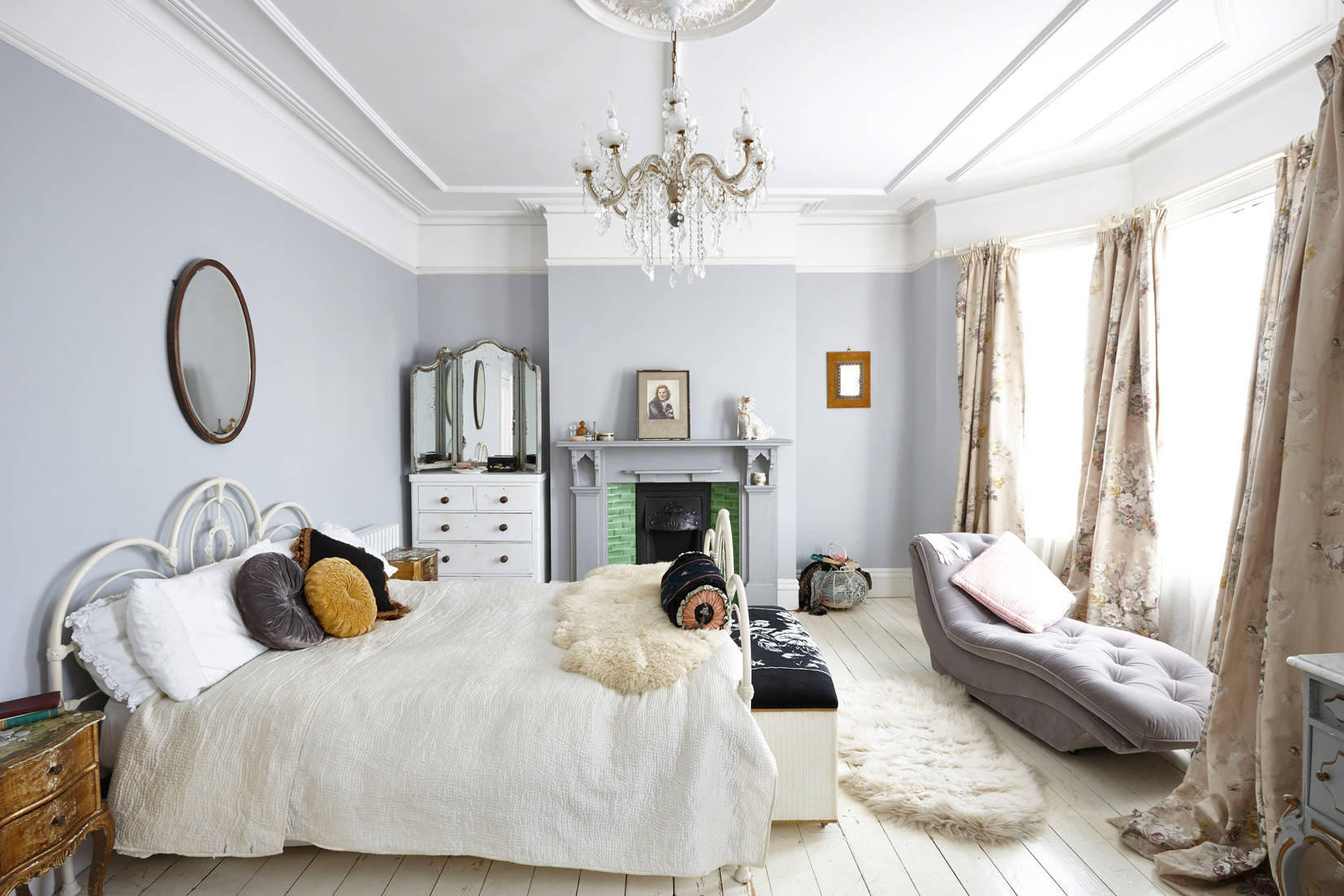 Мебель для спальни в классическом стиле (59 фото): классические гарнитуры