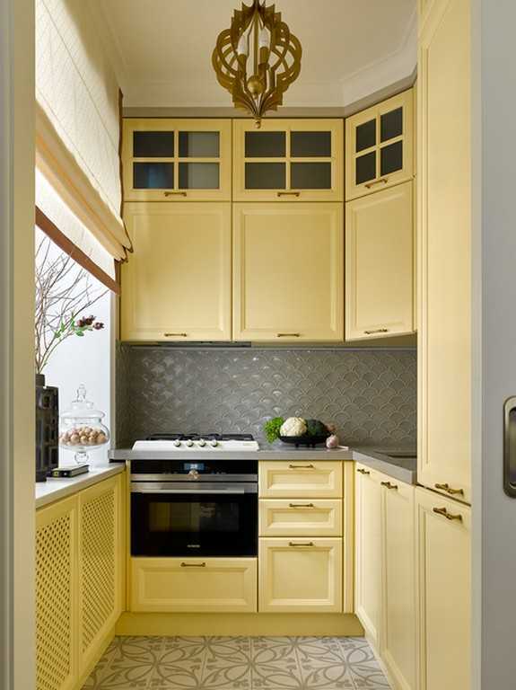 Кухонный гарнитур для маленькой кухни: варианты, фото в интерьере
