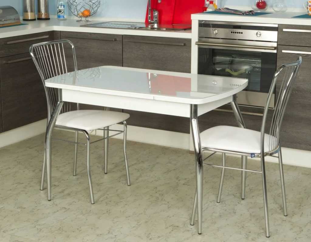 Овальные кухонные столы: виды, материалы и выбор