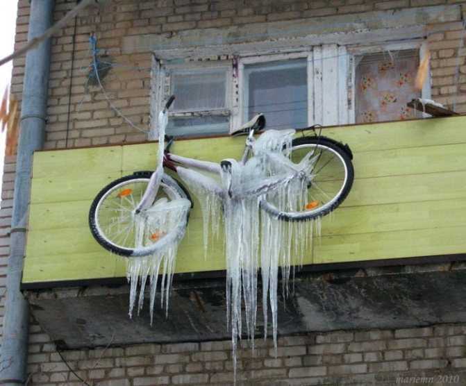 Хранение велосипеда на балконе зимой — правила подготовительных работ
