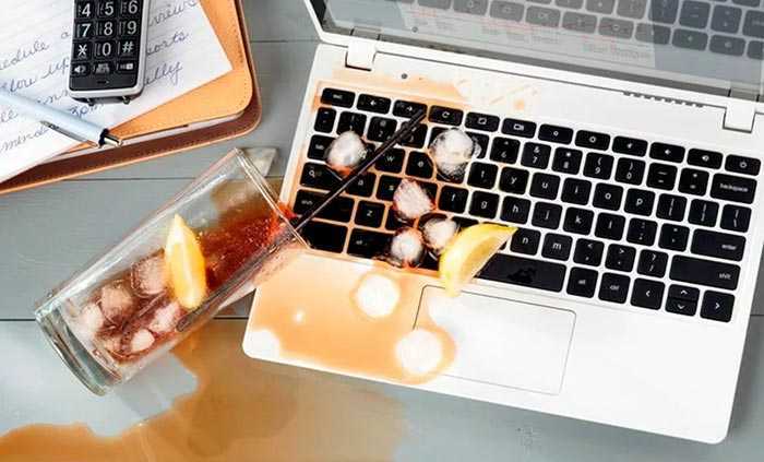 15 вредных привычек, способных убить ваш ноутбук - лайфхакер