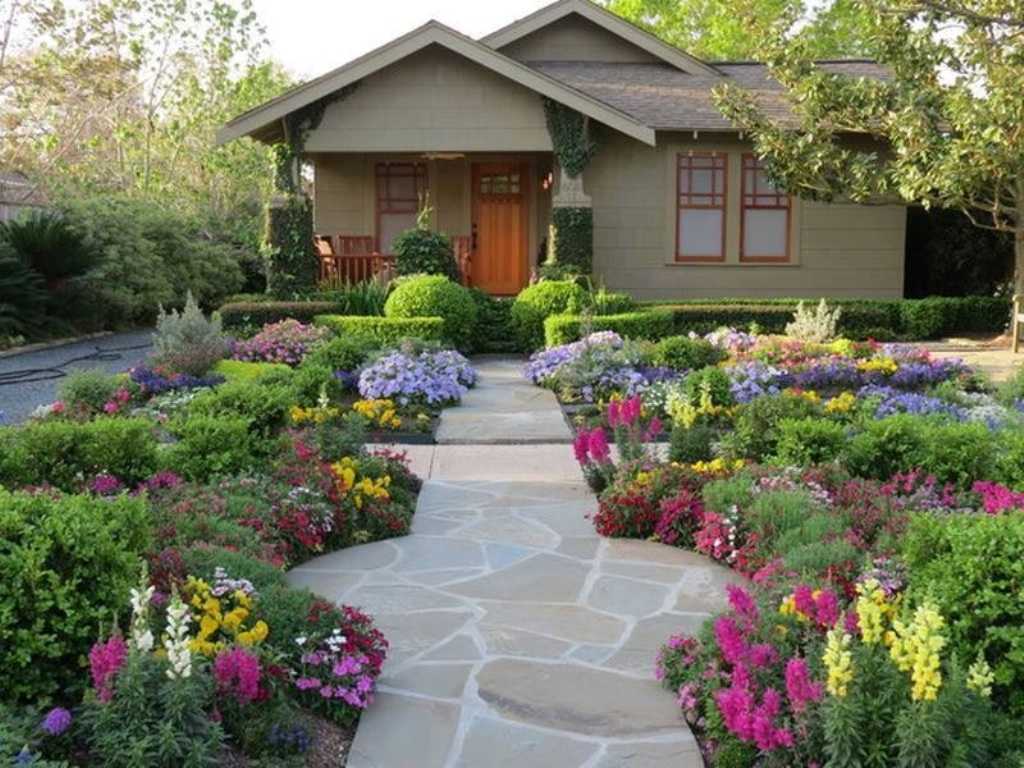 Ландшафтный дизайн своими руками (92 фото): как обустроить цветник возле дома, красивое обустройство дачного участка