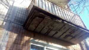 Как правильно выполнить ремонт балкона в квартире своими руками?