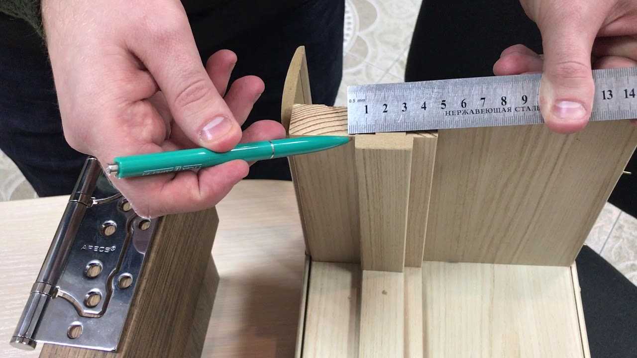Правильный выбор петель для тяжелых деревянных дверей