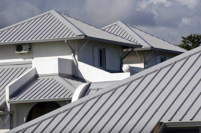 Ремонт крыши частного дома своими руками: материалы, работы